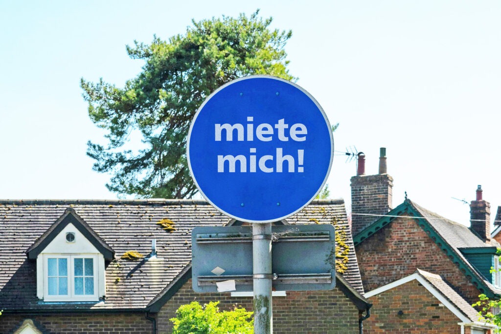 Verkehrsschilder, Absperrungen und Umleitungen mieten. Wir betreiben die Mietplattform signalmiete.ch.