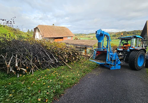 Häckseldienst gefällig? Kein Problem für uns