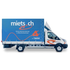 Lieferwagen Ford E-Transit Seitenansicht. Elektro Transporter mieten mit Automat Getriebe